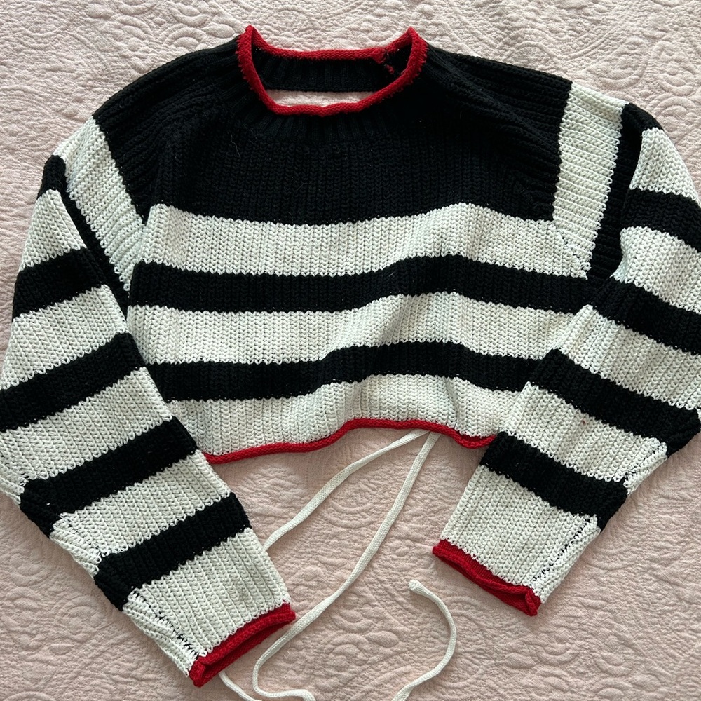 Striped Black and White Commense Sweater